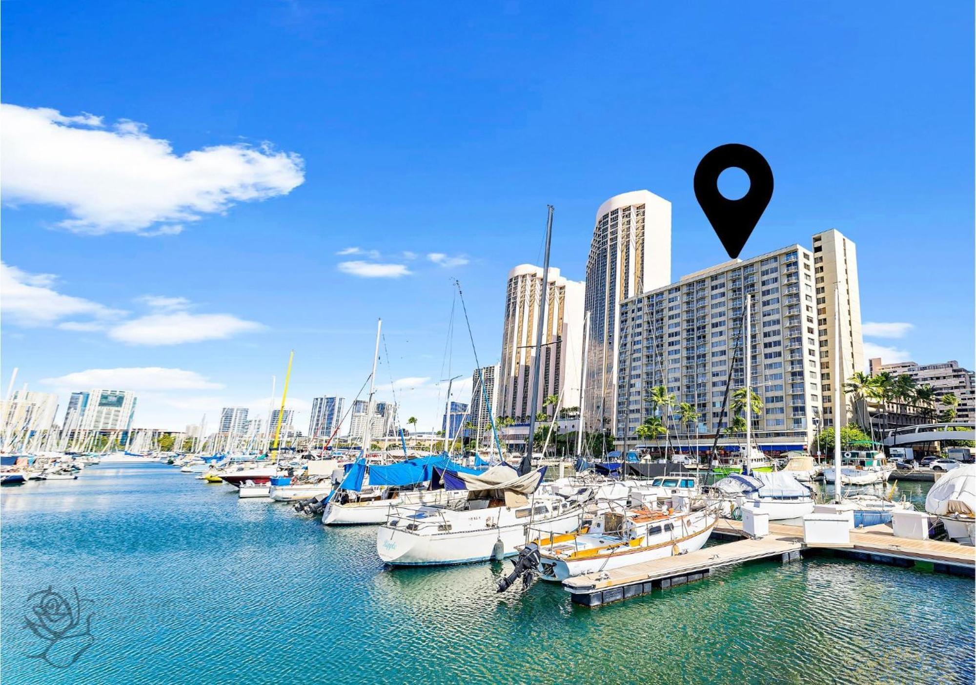 Ilikai Marina * Honolulu